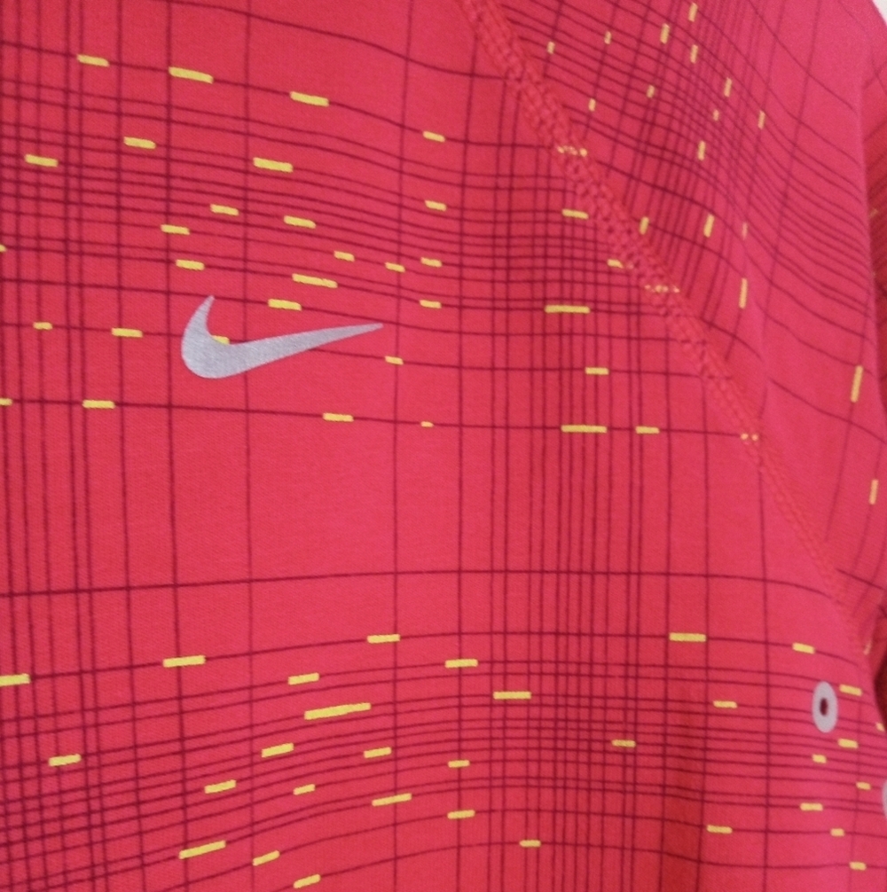 Nike Dri-Fit long sleeve hooded runners athletic top women's size small - Picture 4 of 13